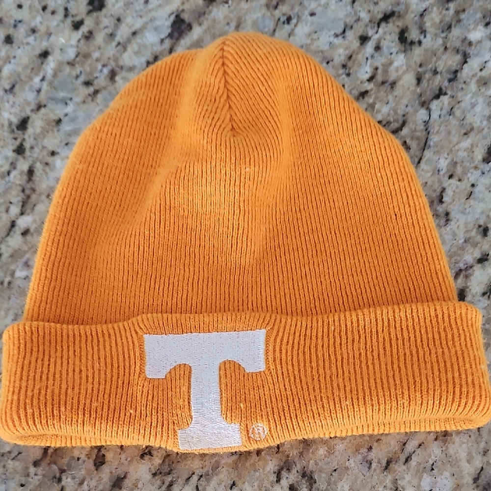 TENNESSEE Volunteers Orange Beanie with White Lettering Touque